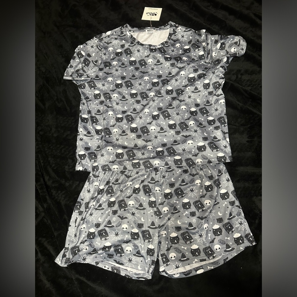 Women’s Em & Sprout Witchy Pajama set